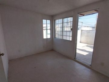 EXCELENTE PROPIEDAD EN ESQUINA Y CALLE PRINCIPAL