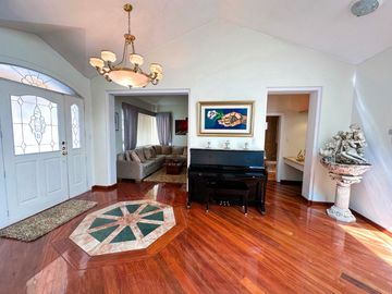 VENTA CASA URB. EL CONDADO