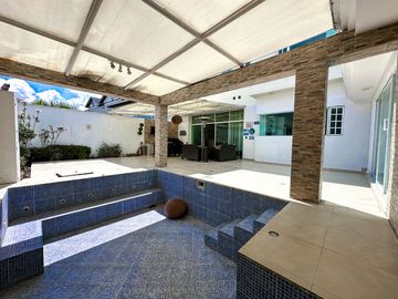 VENTA CASA URB. EL CONDADO