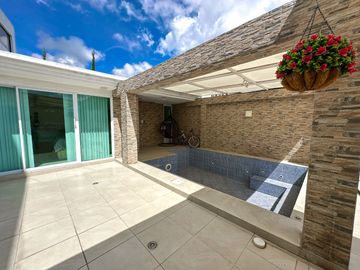 VENTA CASA URB. EL CONDADO