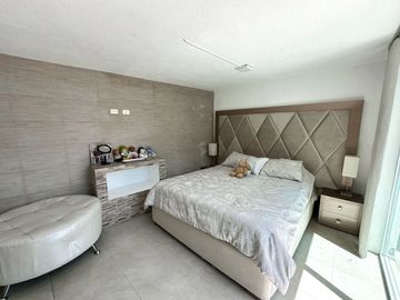 VENTA CASA URB. EL CONDADO