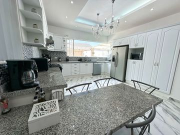 VENTA CASA URB. EL CONDADO