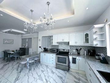 VENTA CASA URB. EL CONDADO