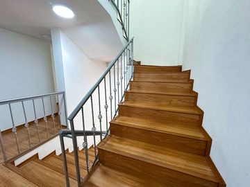 VENTA CASA URB. EL CONDADO