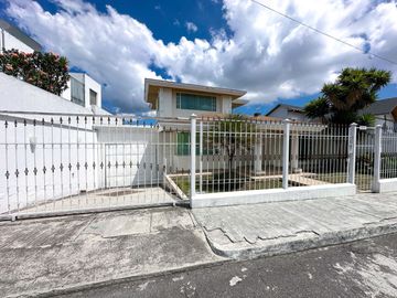 VENTA CASA URB. EL CONDADO