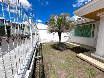 VENTA CASA URB. EL CONDADO