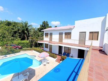 CARMEN DE APICALA- CASA DE RECREO 