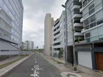 SE VENDE DUPLEX 27O M2 CERCA A MALECON BALTA Y CISNERROS
