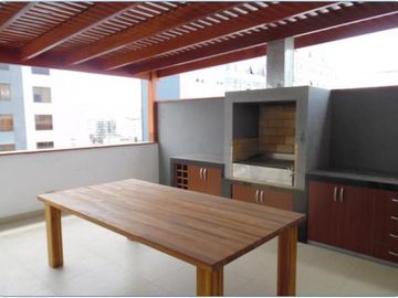 SE VENDE DUPLEX 27O M2 CERCA A MALECON BALTA Y CISNERROS