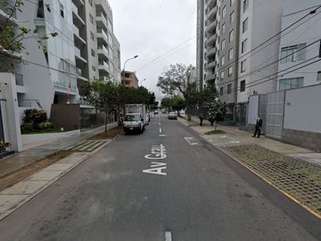 SE VENDE DUPLEX 27O M2 CERCA A MALECON BALTA Y CISNERROS