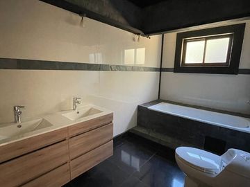 Espectacular Casa y Parcela Condominio Lomas del Puangue - Curacaví