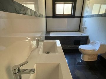 Espectacular Casa y Parcela Condominio Lomas del Puangue - Curacaví