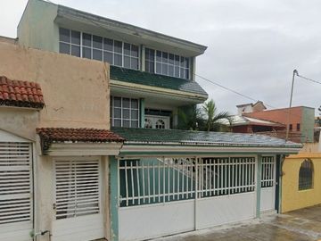 CALLE ADOLFO LOPEZ MATEOS COL.PETROLERA COATZACOALCOS VERACRUZ