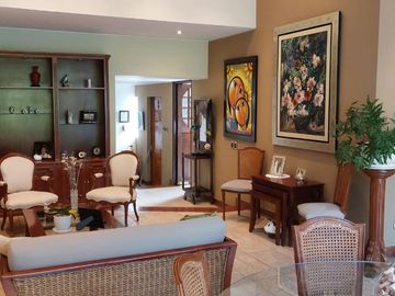 ESPECTACULAR CASA EN EL ALAMO, DE DOS PISOS, 4 DORM, SALON DE JUEGOS, JARDIN, BBQ, SURCO