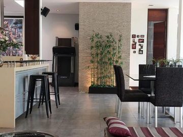 ESPECTACULAR CASA EN EL ALAMO, DE DOS PISOS, 4 DORM, SALON DE JUEGOS, JARDIN, BBQ, SURCO