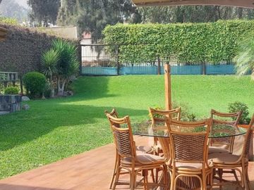 ESPECTACULAR CASA EN EL ALAMO, DE DOS PISOS, 4 DORM, SALON DE JUEGOS, JARDIN, BBQ, SURCO