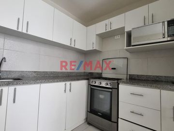 Casa De Dos Pisos En Venta En El Condominio Club Los Sauces(T. ENEQUE)
