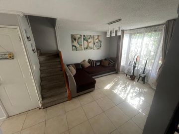 Casa en Conjunto Jardín del Sur, Sector El Abrazo de Maipú.