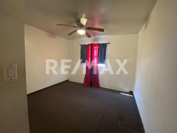 CASA CON 4 ESTUDIOS EN VENTA