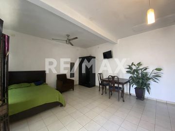 CASA CON 4 ESTUDIOS EN VENTA