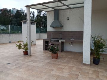 EN VENTA, luminoso   y amplio departamento LA PAZ. $145000