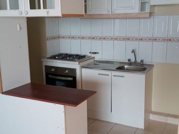 Vendo comodo departamento Avenida Iquique, cerca de Santo Tomas, Antofagasta