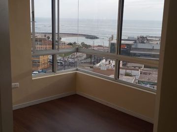 Vendo comodo departamento Avenida Iquique, cerca de Santo Tomas, Antofagasta
