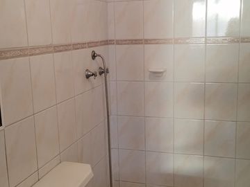 Vendo comodo departamento Avenida Iquique, cerca de Santo Tomas, Antofagasta