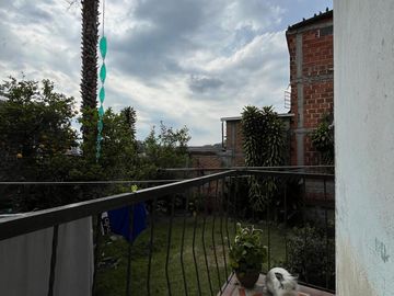VENTA CASA A DOS CUADRAS DEL PARQUE PRINCIPAL DE VILLAMARIA CON OPCIÓN DE PERMUTA