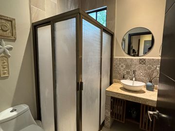DEPARTAMENTO EN VENTA EN PLAYA DEL CARMEN CON 3 RECAMARAS