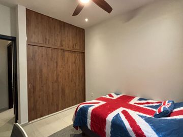 DEPARTAMENTO EN VENTA EN PLAYA DEL CARMEN CON 3 RECAMARAS