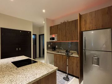 DEPARTAMENTO EN VENTA EN PLAYA DEL CARMEN CON 3 RECAMARAS