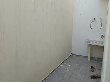 🏡 🏡 ¡ CASA EN PRE-VENTA  COL. EXQUITLAN, TULANCINGO HGO, esta hermosa propiedad de 3 recámaras está lista para convertirse en tu nueva casa. 🏡 🏡