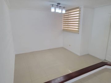 Se Vende Linda Casa en Conjunto Privado dentro de la Urb. Pinar Alto a minutos del Centro Comercial El Bosque