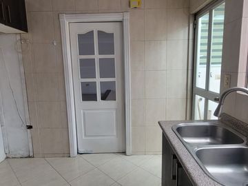 Se Vende Linda Casa en Conjunto Privado dentro de la Urb. Pinar Alto a minutos del Centro Comercial El Bosque