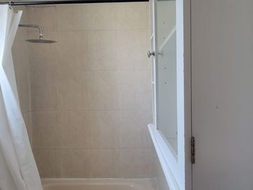 Se Vende Linda Casa en Conjunto Privado dentro de la Urb. Pinar Alto a minutos del Centro Comercial El Bosque