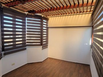 Se Vende Linda Casa en Conjunto Privado dentro de la Urb. Pinar Alto a minutos del Centro Comercial El Bosque