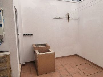 Se Vende Linda Casa en Conjunto Privado dentro de la Urb. Pinar Alto a minutos del Centro Comercial El Bosque