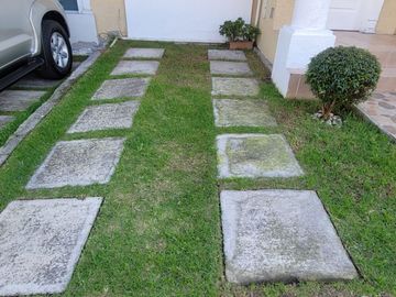 Se Vende Linda Casa en Conjunto Privado dentro de la Urb. Pinar Alto a minutos del Centro Comercial El Bosque