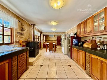 RINCONADA - VENDE PARCELA CON CASA 5D 4B PISCINA