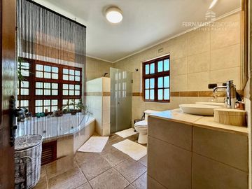 RINCONADA - VENDE PARCELA CON CASA 5D 4B PISCINA