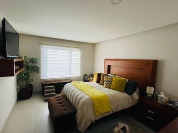 🏡 LOFT EN VENTA con diseño moderno y acceso a una casa club que redefine el lujo y la comodidad.