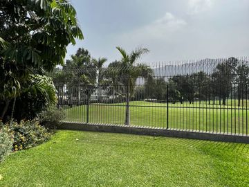 Hermosa residencia en la Planicie con salida Al Golf