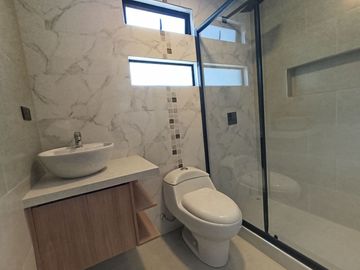 CASA RENTERA CON DEPARTAMENTO EN VENTA EN RICAURTE