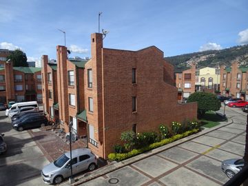 VENTA CASA en VILLA DEL MEDITERRANEO BOGOTA -Tres niveles