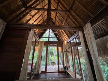 Jungle Views & Airbnb Potential: Modern Leasehold Villa in Ubud