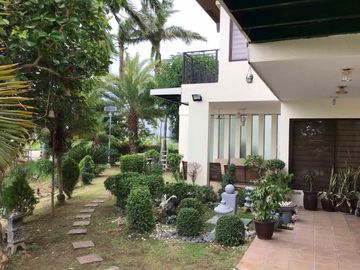 Lakeside House for sale in Eton South Lake Village, Sta. Rosa, Laguna