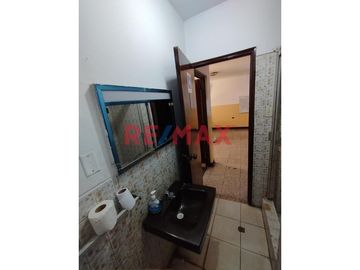 Venta De Casa De 3 Pisos En Urb. Piura // ID: 1125205