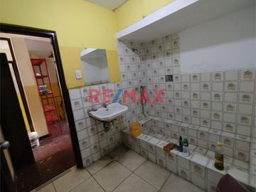Venta De Casa De 3 Pisos En Urb. Piura // ID: 1125205