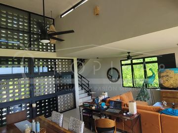 CASA VISTA-MAS QUE SOLAMENTE UNA CASA